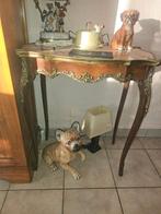 PETIT TABLE DE CHEVET, Maison & Meubles, Tables | Tables d'appoint, Enlèvement