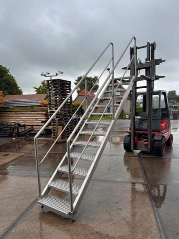 RVS steektrap bordestrap wenteltrap trap trappen, Enlèvement ou Envoi