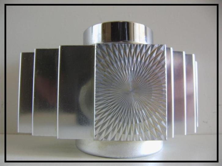 VINTAGE 6-TIES "SAROME" sigaret aansteker op gas., Antiek en Kunst, Curiosa en Brocante, Ophalen