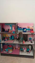LOL Surprise huis + meubels + poppetjes, Kinderen en Baby's, Speelgoed | Poppenhuizen, Gebruikt, Accessoires, Ophalen
