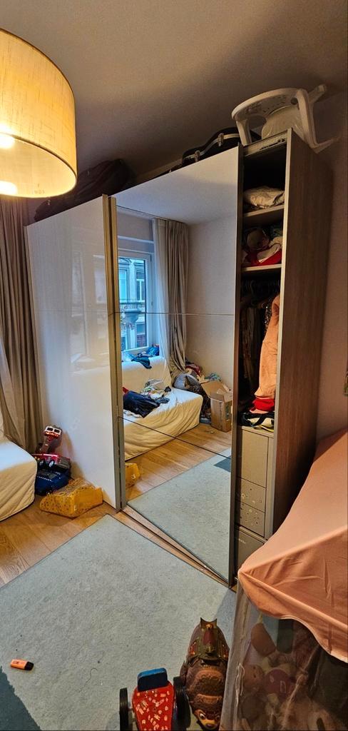 Grote kledingkast met schuifdeuren, Huis en Inrichting, Kasten | Kleerkasten, Gebruikt, Met deur(en), Ophalen