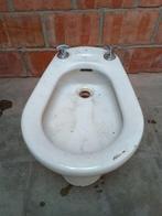 Gratis Vintage Bidet, kan wel een wasbeurt gebruiken, Ophalen, Zo goed als nieuw