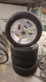 Nissan Quashqai velgen met winterbanden, Ophalen, Winterbanden, 235 mm, Band(en)