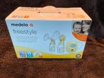 Medela freestyle met toebehoren (koeltasje, flesjes) zonder, Utilisé, Enlèvement ou Envoi, Tire-lait