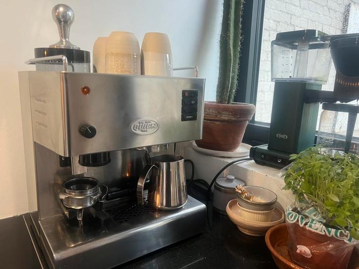 Quickmill 3035, Elektronische apparatuur, Koffiezetapparaten, Gebruikt, Koffiebonen, Espresso apparaat, 2 tot 4 kopjes, Afneembaar waterreservoir
