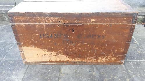 Oude houten kist/koffer/krat Usines Remy Louvain - Leuven, Antiek en Kunst, Curiosa en Brocante, Ophalen of Verzenden