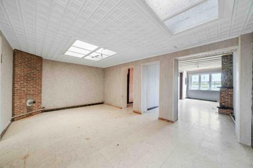Large maison de ville à rénover située à proximité du centre, Immo, Huizen en Appartementen te koop, Provincie Henegouwen, tot 200 m²