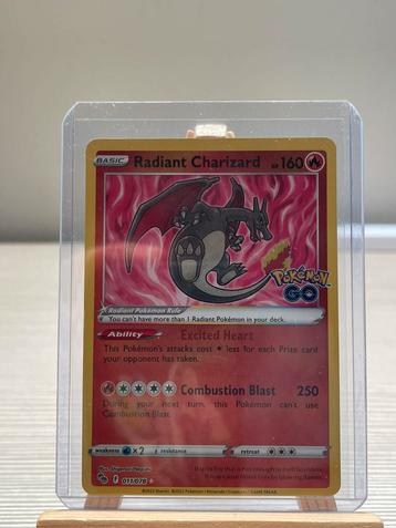 Charizard radieux Pokemon Go, Hobby & Loisirs créatifs, Enlèvement ou Envoi, Neuf