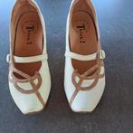 jolies chaussures Think, taille 38,5, comme neuves, Vêtements | Femmes, Chaussures basses, Comme neuf, Beige, Think