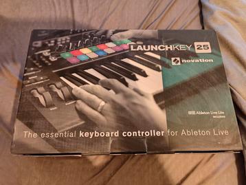 Launchkey 25 Midi panel beschikbaar voor biedingen