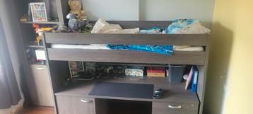 Chambre enfant 8-12 ans.  beschikbaar voor biedingen