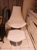 Fauteuil moderne avec son repose pieds en très bon état !, Maison & Meubles, Enlèvement, Utilisé