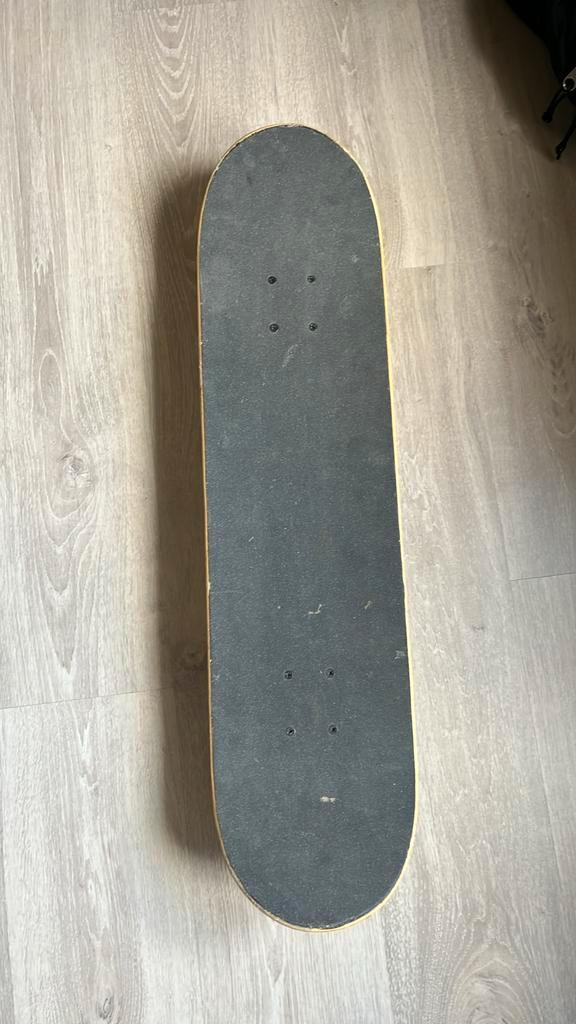 Skateboard Primitive Rodriguez – compleet en in goede staat, Sport en Fitness, Skateboarden, Gebruikt, Skateboard, Ophalen