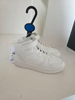 Sneakers maat 33/34 - Nieuwprijs 16,-, Kinderen en Baby's, Kinderkleding | Schoenen en Sokken, Ophalen, Nieuw