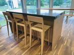 Barkruk in wit geoliede eik, Huis en Inrichting, Ophalen, Met voetsteun, 60 tot 90 cm, Nieuw