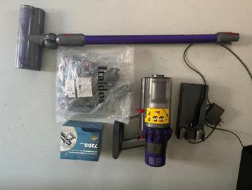 Dyson V10 (defect) + extra batterij, filter en onderdelen, Enlèvement, Ne fonctionne pas, Réservoir, Aspirateur