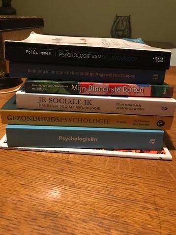 Volledig studiepakket eerste jaar toegepaste psychologie beschikbaar voor biedingen