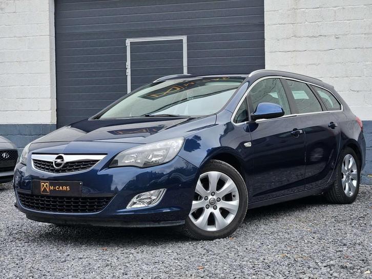 Opel Astra Gps*Semi cuir*cruise (bj 2012), Auto's, Opel, Bedrijf, Te koop, Astra, ABS, Airbags, Airconditioning, Bluetooth, Boordcomputer