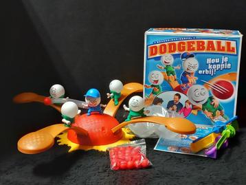 STOPZETTING VERZAMELING Dodge ball beschikbaar voor biedingen