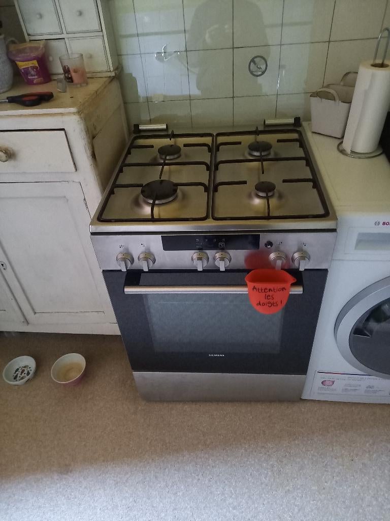 Cuisinière au gaz et four électrique SIEMENS, Elektronische apparatuur, Fornuizen, Zo goed als nieuw, Tussenbouw, Gas, 4 kookzones