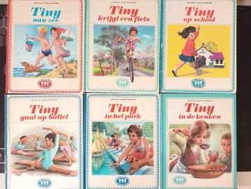 Lot Tiny boeken disponible aux enchères