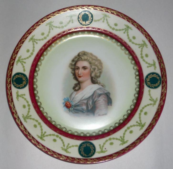 BORD MORITZ ZDEKAUER, AUSTRIA ADELIJKE DAME GESIG. HORTENSE, Antiek en Kunst, Antiek | Porselein, Ophalen of Verzenden