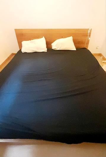 King size (US), mooi hout beschikbaar voor biedingen