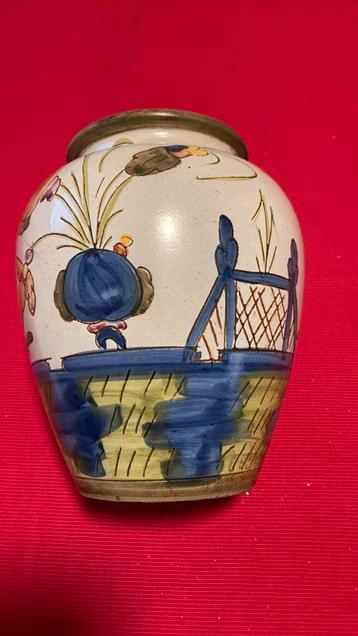 Keramiek grote vaas beschikbaar voor biedingen