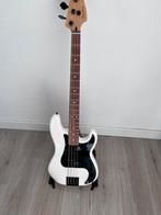 Fender precision bass mim, Muziek en Instrumenten, Ophalen, Zo goed als nieuw