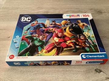 D.C.Comics superhelden puzzle (104 stuks) beschikbaar voor biedingen