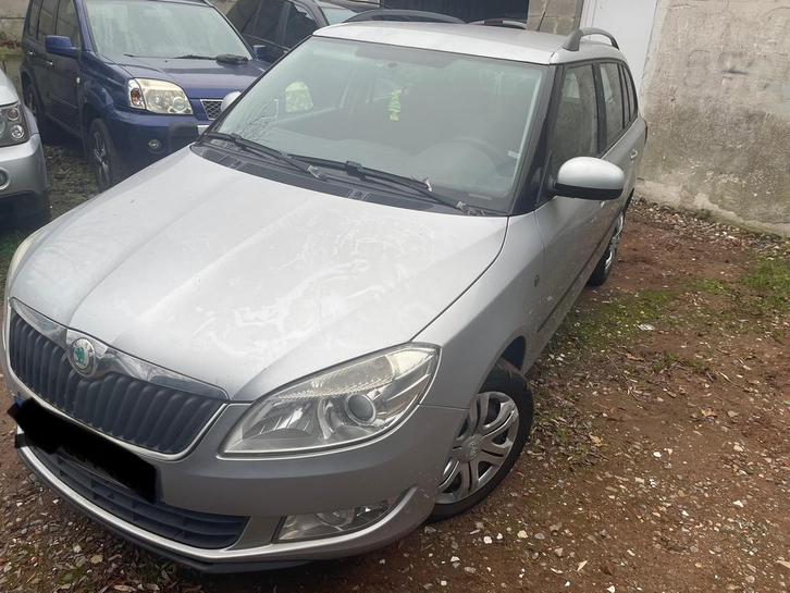 Skoda Fabia 1200tdi break 75ch mod 2011 clim euro5 ctok, Auto's, Skoda, Bedrijf, Fabia, ABS, Airbags, Airconditioning, Alarm, Bluetooth