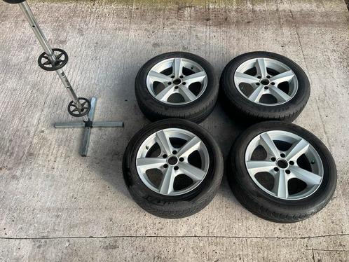 Set goede winterbanden op velg (16", o.a. Saab 9-3), Auto-onderdelen, Banden en Velgen, Velg(en), Winterbanden, 16 inch, 205 mm