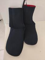 Chaussures de plongée enfant. 3 mm épaisseur. Temp. 12 - 17, Watersport en Boten, Ophalen of Verzenden, Zo goed als nieuw, Duikfles