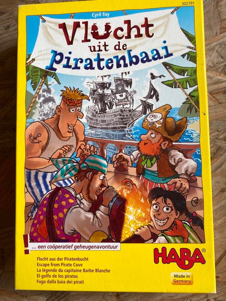 Vlucht uit de piratenbaai HABA, Hobby en Vrije tijd, Gezelschapsspellen | Bordspellen, Zo goed als nieuw, Ophalen