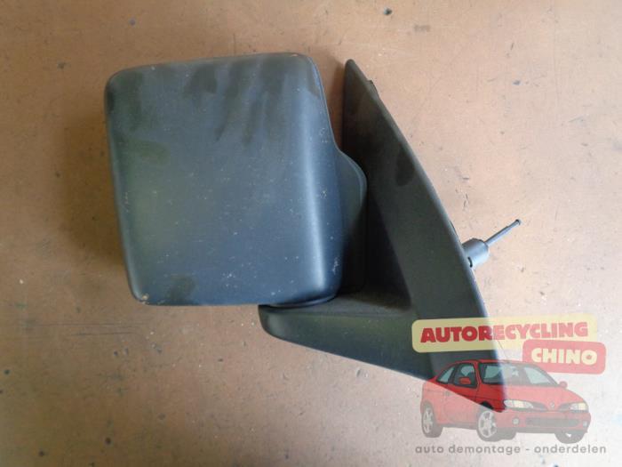 Rétroviseur extérieur droit d'un Opel Combo, Autos : Pièces & Accessoires, Rétroviseurs, Opel, Utilisé, 3 mois de garantie, Enlèvement ou Envoi