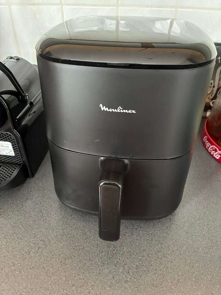Airfryer Moulinex nieuwstaat nauwelijks gebruikt, Ophalen of Verzenden, Zo goed als nieuw