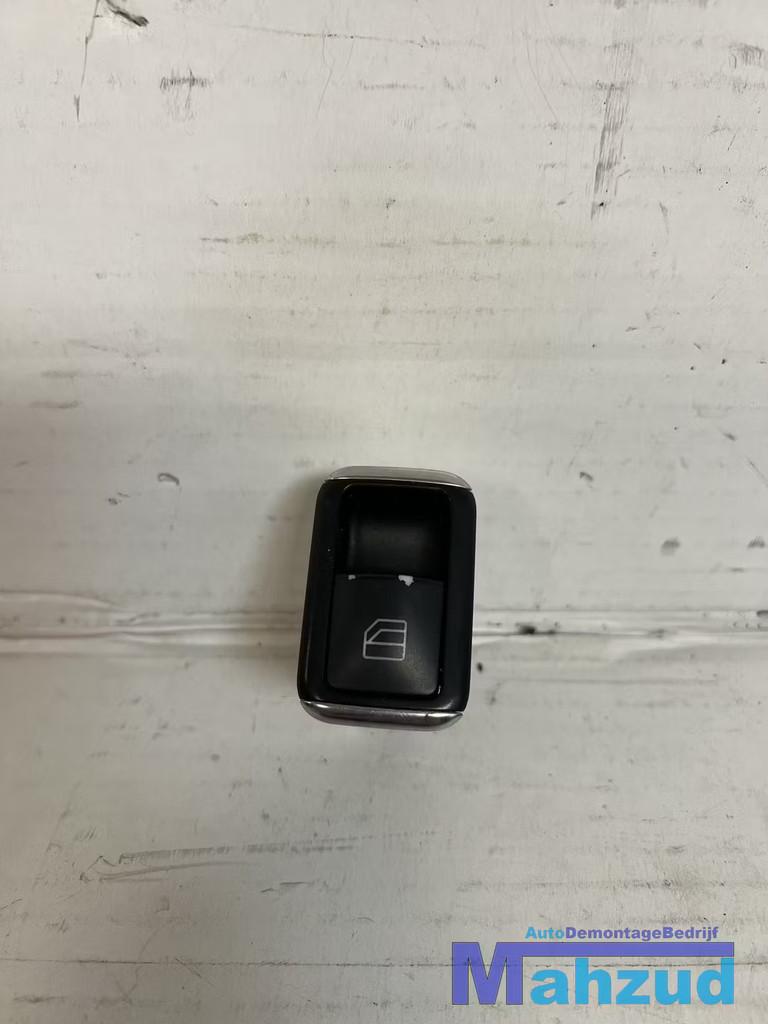 MERCEDES E W212 achterklep schakelaar A2049057601 2009-2013, Autos : Pièces & Accessoires, Mercedes-Benz AG, Mercedes-Benz, Utilisé