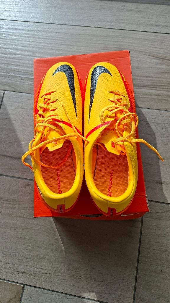 voetbalschoenen maat 44 NIEUW!, Sports & Fitness, Football, Enlèvement, Neuf, Chaussures