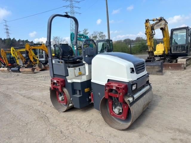 Zitwals Dynapac CC1200, Ophalen, Graafmachine