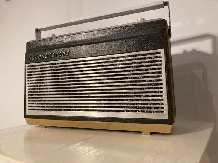 Schaub Lorenz Touring 70 universal - vintage transistor, Antiek en Kunst, Antiek | Tv's en Audio, Ophalen of Verzenden