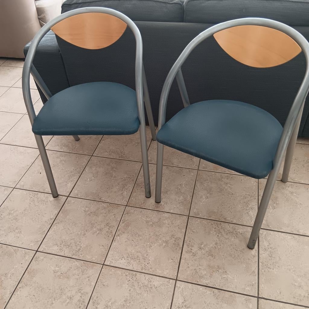 2 stoelen, Ophalen