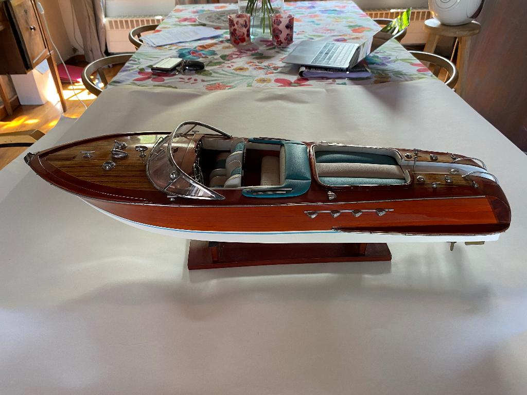 Riva Aquarama model 67 cm, Ophalen, Zo goed als nieuw, Overige merken