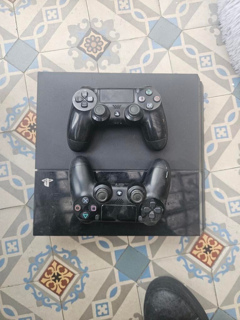 Ps4 + 2 controllers, Ophalen, Met 2 controllers