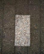 GEZOCHT + - 2 m2 beton klinkers, Enlèvement