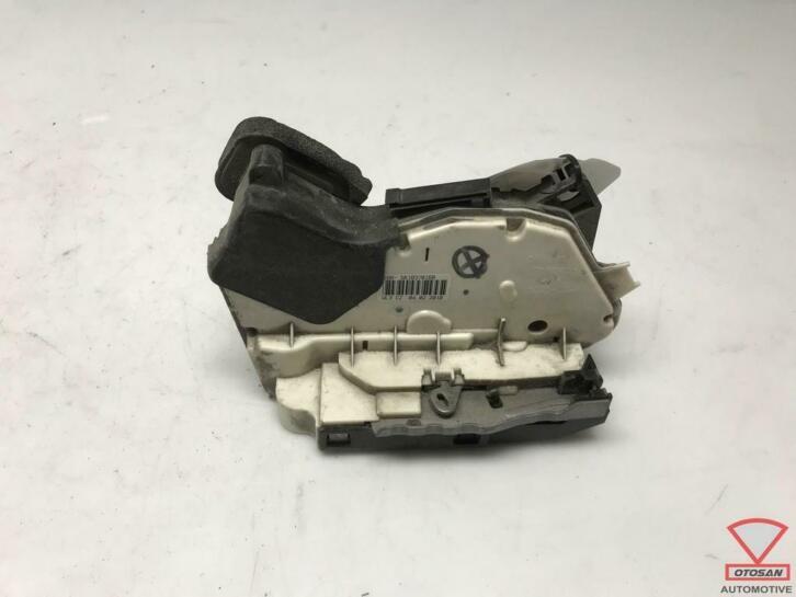 vw golf 6 m canisme de verrouillage porte avant droite 5k183, Autos : Pièces & Accessoires, Carrosserie & Tôlerie, Volkswagen