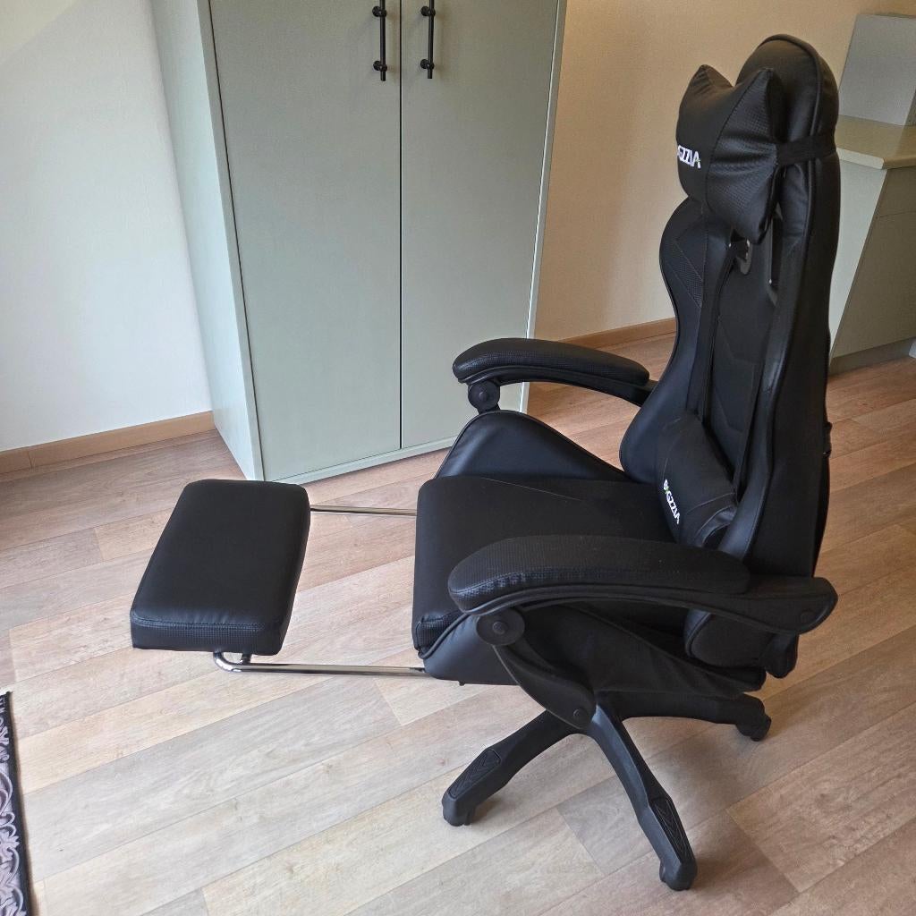 gaming stoel Bigzzia, Huis en Inrichting, Bureaustoelen, Ophalen, Zwart, Zo goed als nieuw, Gaming bureaustoel