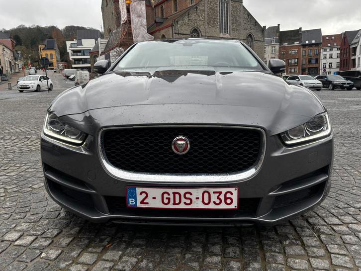 Jaguar XE 2017, Autos, Jaguar, Particulier, XE, Diesel, Euro 6, Berline, 5 portes, Automatique, Argent ou Gris, Brun, Cuir, Enlèvement