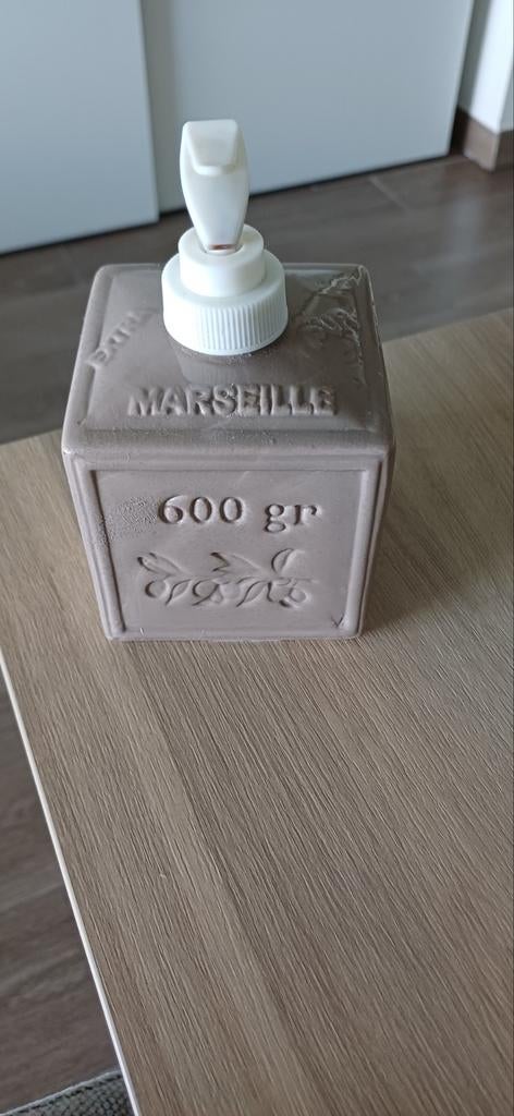 Distributeur de savon, savon de Marseille, Maison & Meubles, Enlèvement