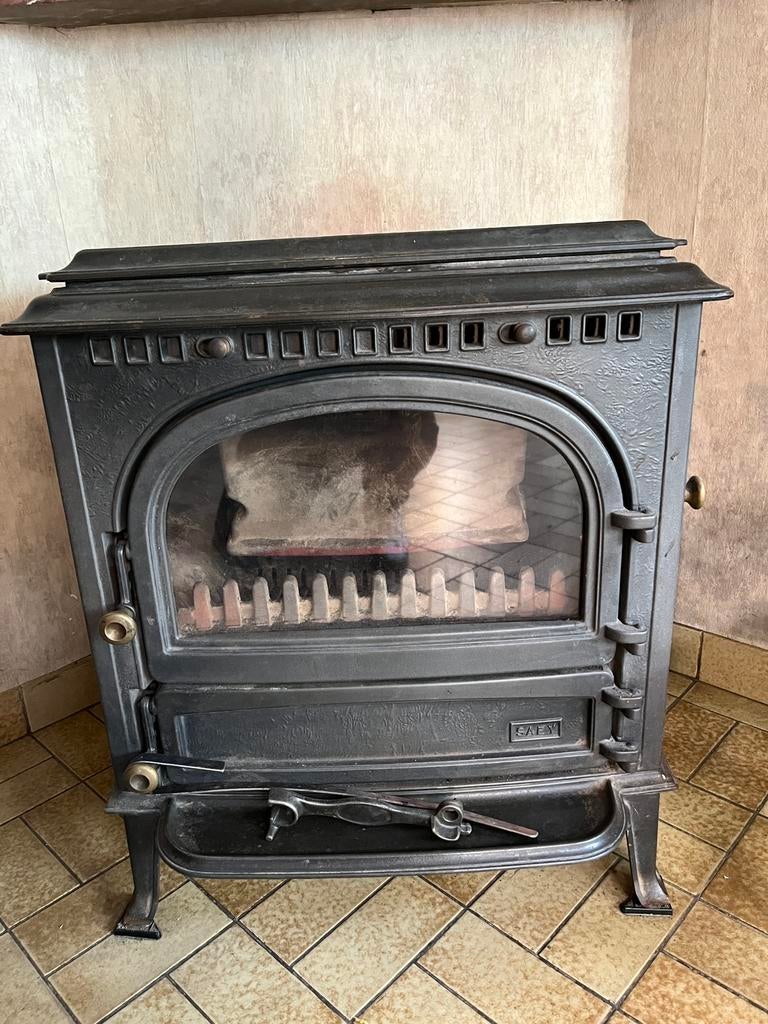 Poêle à brûleur Saey 92 en fonte, Maison & Meubles, Poêles, Multi-brûleur, Enlèvement, Utilisé, Bois