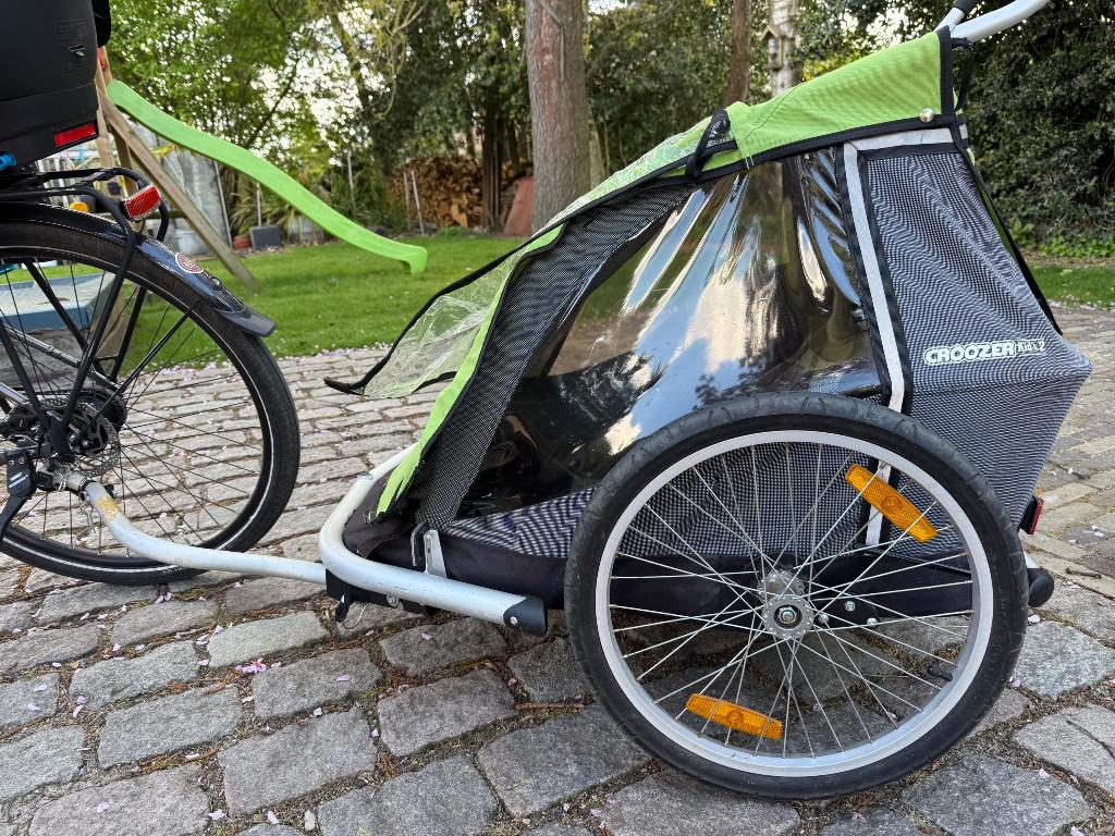 Croozer fietskar voor 2 kinderen, Ophalen